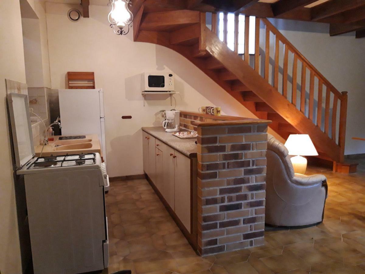 Les Roses Tremieres Villa Trans-la-Foret ภายนอก รูปภาพ